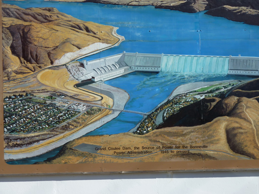 Mural on Clark Avenue which depicts the Grand Coulee Dam, the source of power for the Bonneville Power Administration